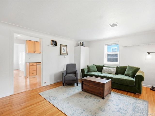 3376 S Corona St, Englewood, CO 80113