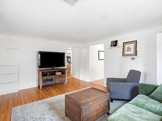 3376 S Corona St, Englewood, CO 80113