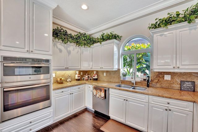 6131 NW 30th Avenue, Boca Raton, FL 33496