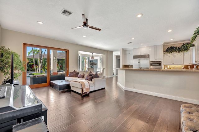 6131 NW 30th Avenue, Boca Raton, FL 33496