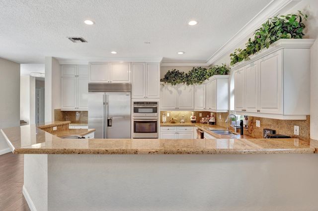 6131 NW 30th Avenue, Boca Raton, FL 33496