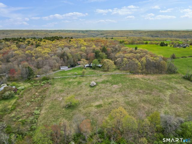 34 Black Snake Lane, Bridgewater, CT 06752