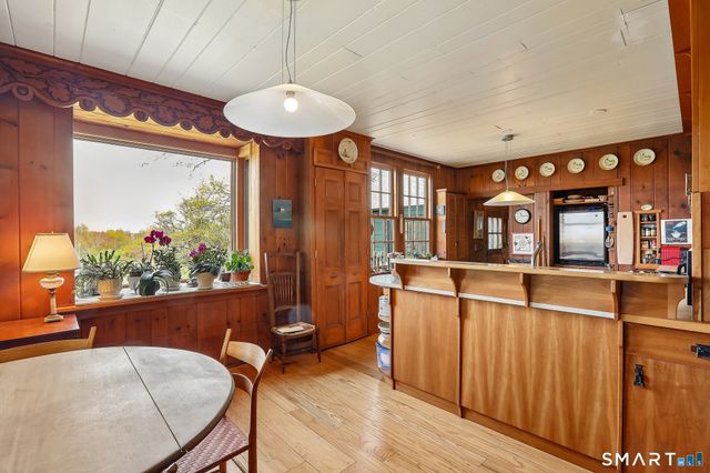 34 Black Snake Lane, Bridgewater, CT 06752