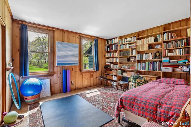 34 Black Snake Lane, Bridgewater, CT 06752