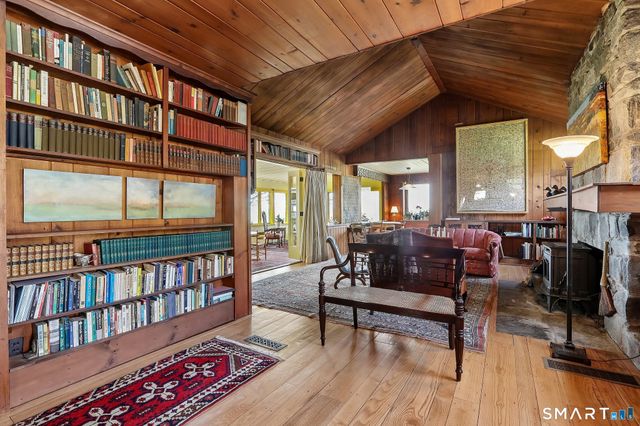 34 Black Snake Lane, Bridgewater, CT 06752