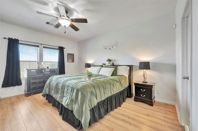 3012 Cambridge Meadows Lane, Dickinson, TX 77539