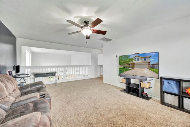 3012 Cambridge Meadows Lane, Dickinson, TX 77539