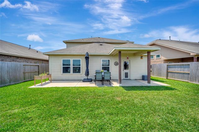 3012 Cambridge Meadows Lane, Dickinson, TX 77539