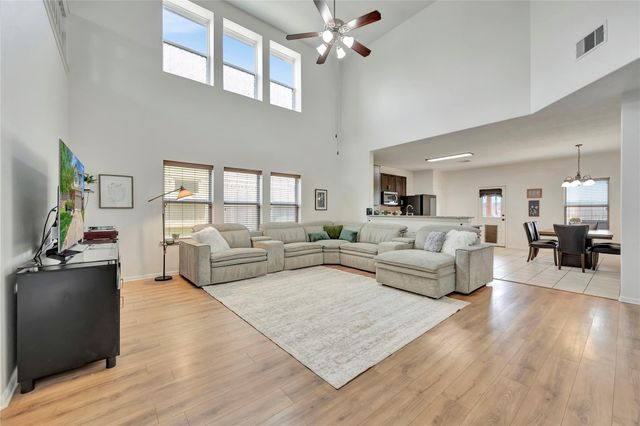 3012 Cambridge Meadows Lane, Dickinson, TX 77539