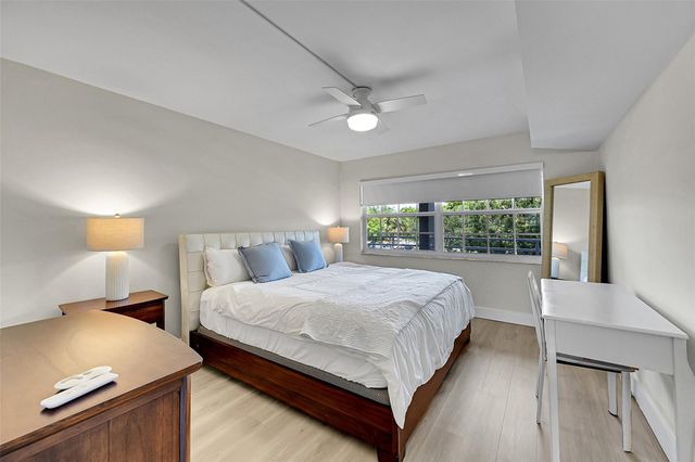 555 Oaks Lane 311, Pompano Beach, FL 33069
