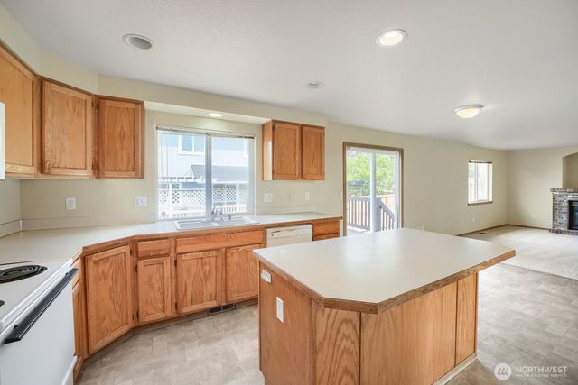 17809 112th Avenue SE, Renton, WA 98055