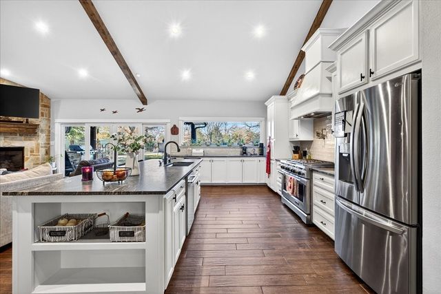 323 Vz County Road 2103, Canton, TX 75103