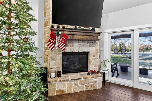 323 Vz County Road 2103, Canton, TX 75103