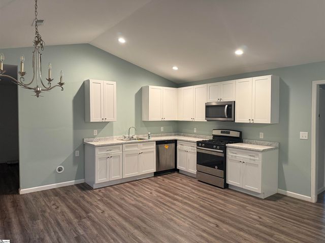 117 Colleton Lane, Clinton, SC 29325