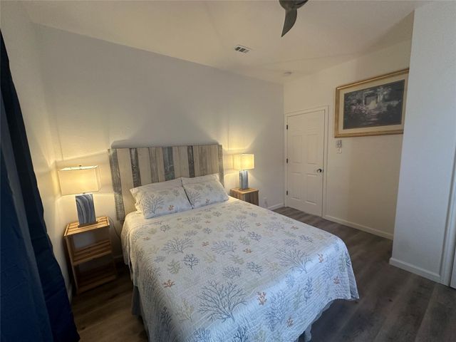 4009 Avenue L, Galveston, TX 77550