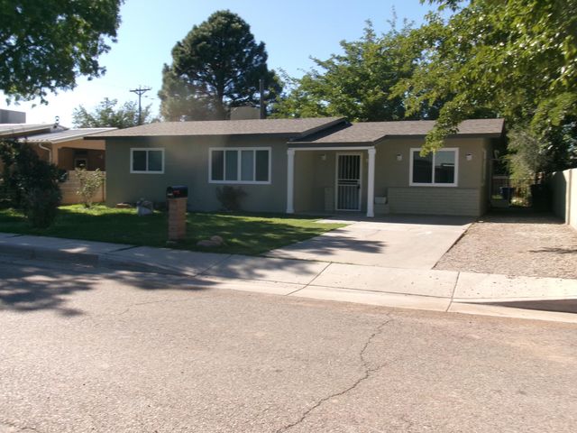 4011 Broadview Place NW, Albuquerque, NM 87107