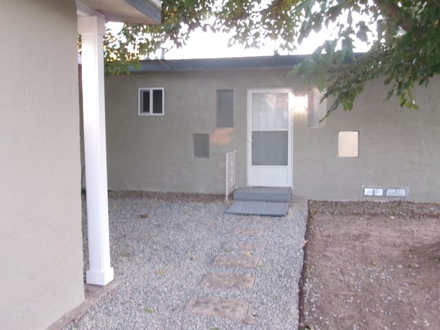 4011 Broadview Place NW, Albuquerque, NM 87107