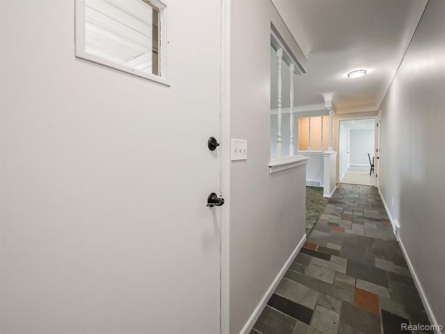 25748 Curie Avenue, Warren, MI 48091