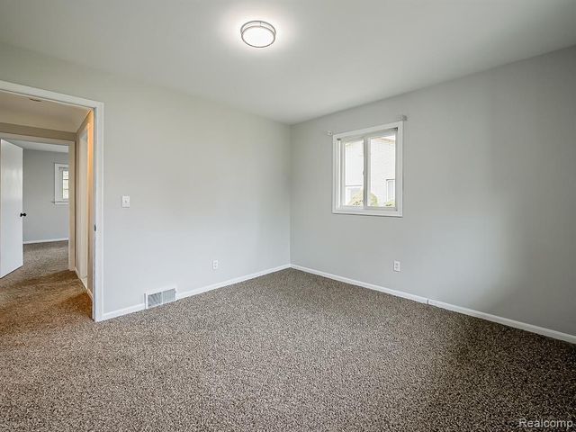 25748 Curie Avenue, Warren, MI 48091