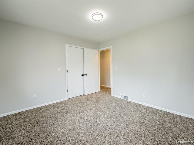 25748 Curie Avenue, Warren, MI 48091