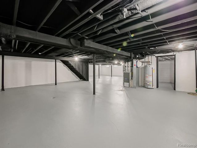 25748 Curie Avenue, Warren, MI 48091