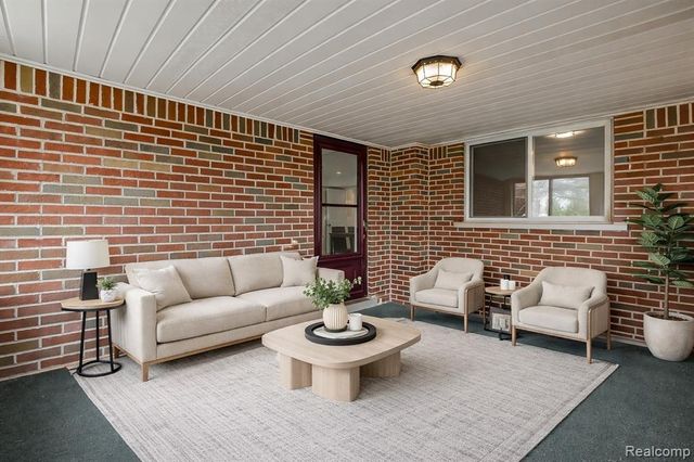 25748 Curie Avenue, Warren, MI 48091