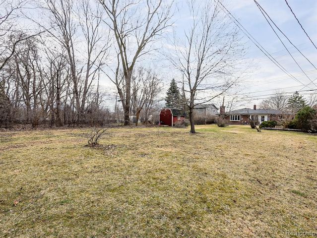 25748 Curie Avenue, Warren, MI 48091