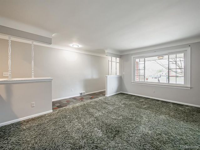 25748 Curie Avenue, Warren, MI 48091