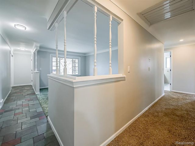 25748 Curie Avenue, Warren, MI 48091