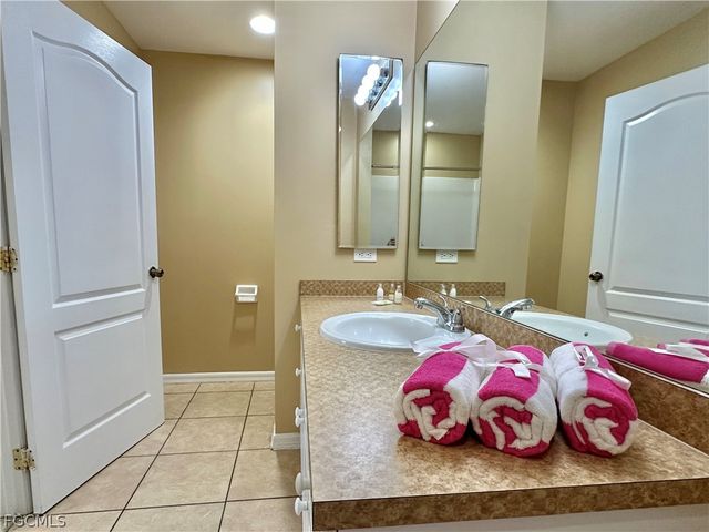 2015 Xelda AVE N, Lehigh Acres, FL 33971