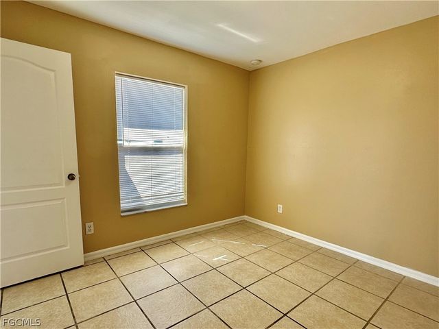 2015 Xelda AVE N, Lehigh Acres, FL 33971