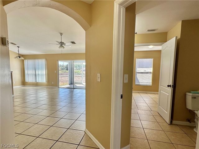 2015 Xelda AVE N, Lehigh Acres, FL 33971