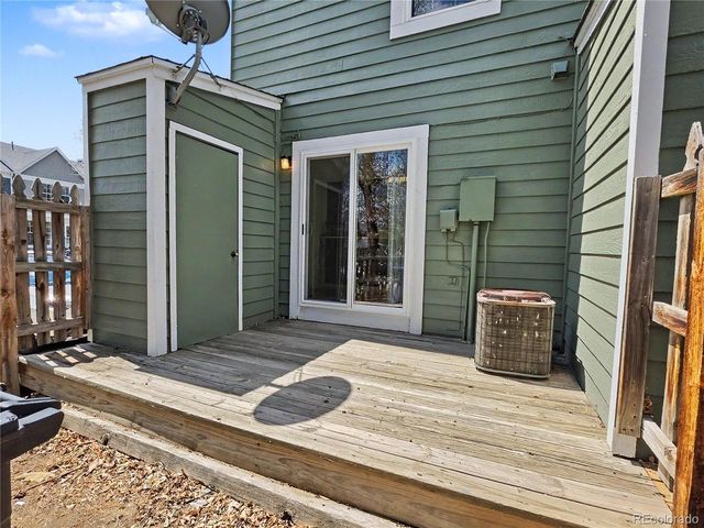 1699 S Trenton St 8, Denver, CO 80231