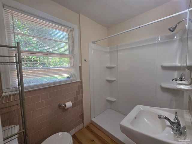 35 Kennington Dr, Pensacola, FL 32507