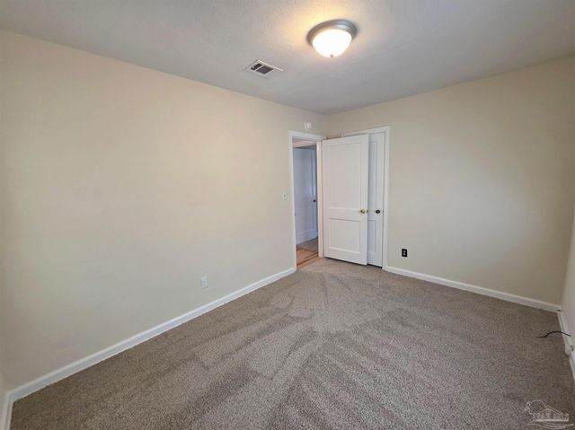 35 Kennington Dr, Pensacola, FL 32507