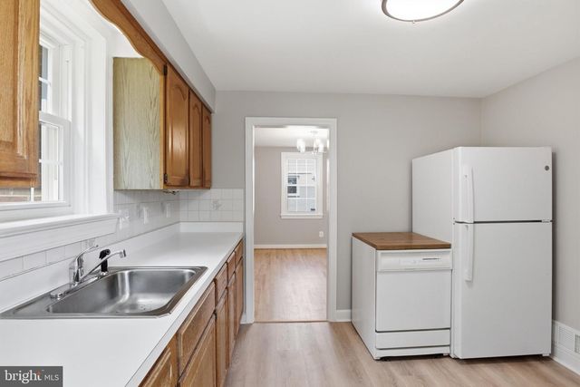 934 N LONGFELLOW ST, Arlington, VA 22205