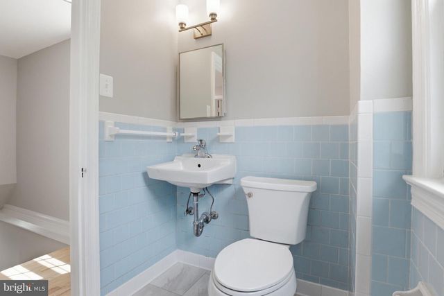 934 N LONGFELLOW ST, Arlington, VA 22205