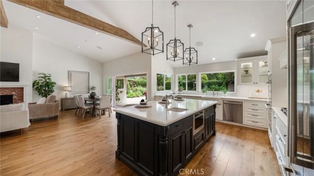 27002 Rocking Horse, Laguna Hills, CA 92653