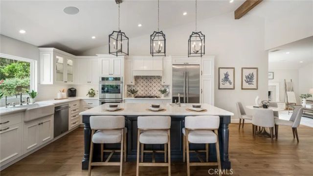 27002 Rocking Horse, Laguna Hills, CA 92653