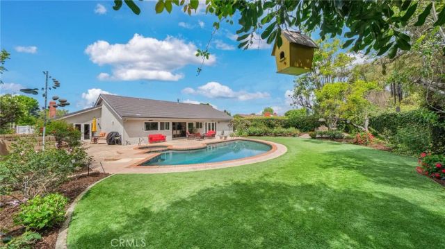 27002 Rocking Horse, Laguna Hills, CA 92653