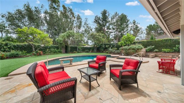 27002 Rocking Horse, Laguna Hills, CA 92653