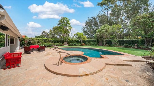 27002 Rocking Horse, Laguna Hills, CA 92653