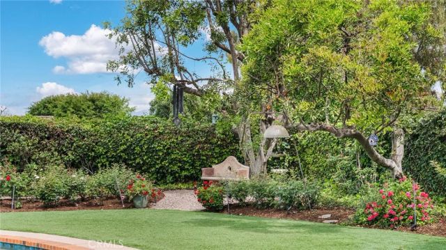 27002 Rocking Horse, Laguna Hills, CA 92653