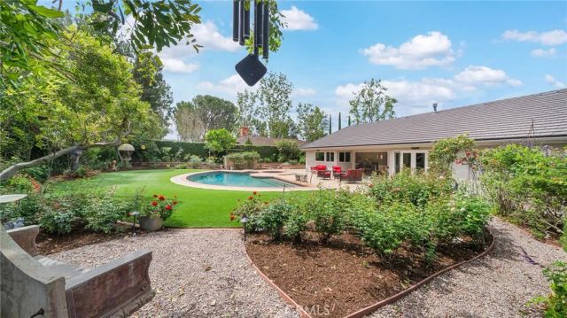 27002 Rocking Horse, Laguna Hills, CA 92653