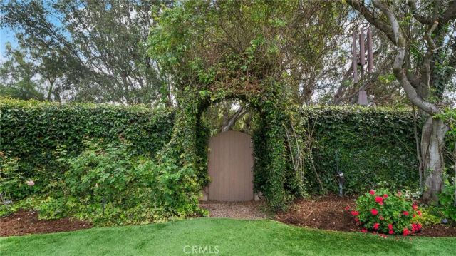 27002 Rocking Horse, Laguna Hills, CA 92653