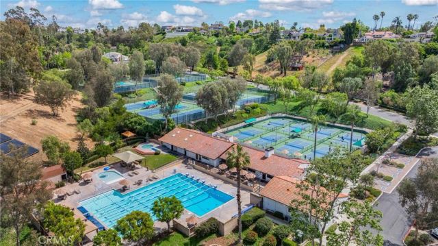 27002 Rocking Horse, Laguna Hills, CA 92653