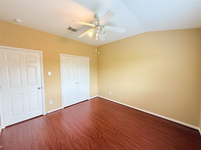 3707 Canterbury Park Drive, Pearland, TX 77584