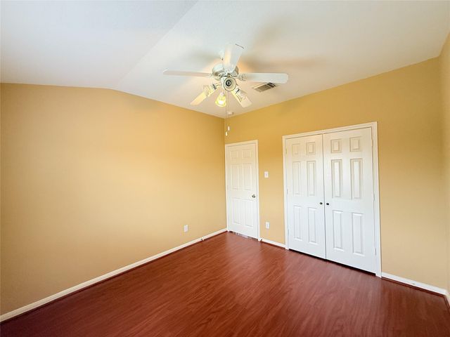 3707 Canterbury Park Drive, Pearland, TX 77584