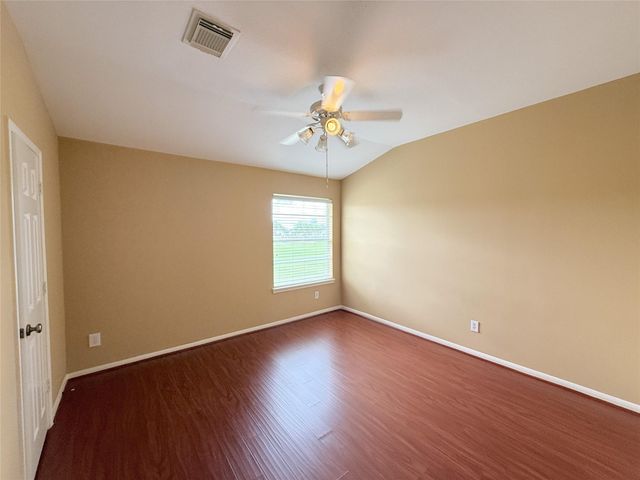 3707 Canterbury Park Drive, Pearland, TX 77584