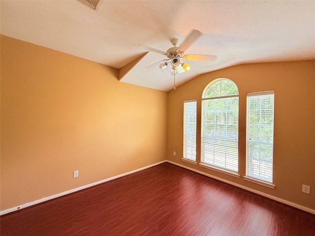 3707 Canterbury Park Drive, Pearland, TX 77584